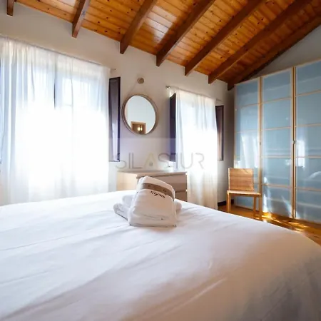 El Gorin Casona * 希洪